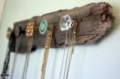 
                    
                        DIY Necklace Holder. Love that you can customize this with any wood or knobs you like!
                    
                