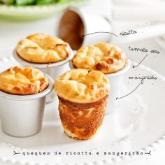 
                    
                        Queques de ricotta e manjericão
                    
                