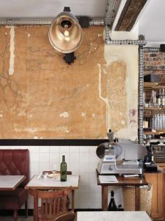 
                    
                        Bones Restaurant in Paris
                    
                