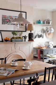 
                    
                        Postcard from Brooklyn house tour on insideout.com.au. Photographer: Emily Gilbert. Stylist: Emily Rickard
                    
                