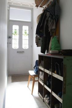 
                    
                        UK Style: 5 Particularly British Design Lessons I've Learned
                    
                