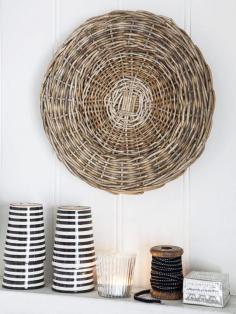 
                    
                        cozy norwegian winter cabin..
                    
                