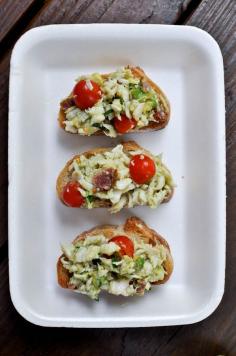 avocado crab crustini