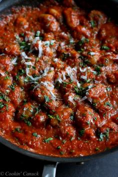 
                    
                        Whole Wheat Gnocchi with Roasted Red Pepper Sauce...A hearty vegetarian dinner recipe! 201 calories and 6 Weight Watchers PP | cookincanuck.com #vegan
                    
                