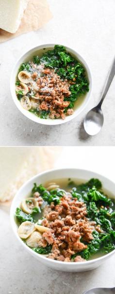 
                    
                        Spicy Sausage, Kale + Whole Wheat Pasta Soup I howsweeteats.com
                    
                