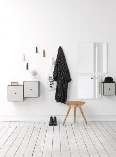 
                    
                        stropp hangers by by lassen..
                    
                