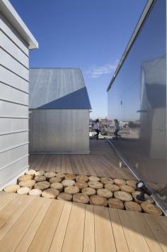 
                    
                        Billboard / +S/Shintaro Matsushita+Takashi Suzuki + knit/Naohito Ikuta
                    
                