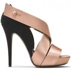 
                    
                        High Heel Fashion : theBERRY
                    
                