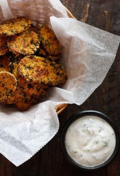 
                    
                        Oven "Fried" Pickles with Skinny Herb Buttermilk Ranch Dip | Skinnytaste #vegetarian
                    
                