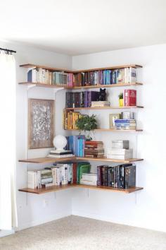 Corner shelving unit