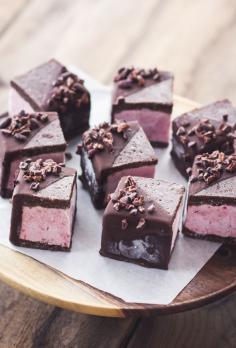 Raspberry brownie icecream sandwiches 