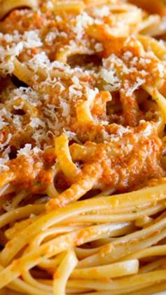 
                    
                        Roasted Red Pepper Pesto Linguine ~ easy enough for a weeknight, but fancy enough for a special dinner... A roasted red pepper pesto is the star in this easy vegetarian pasta dinner.
                    
                