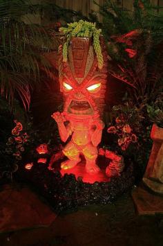 
                    
                        This Tiki fountain guy makes me want to throw a massive Tiki party...
                    
                