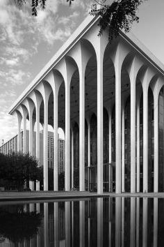 
                    
                        Former Northwestern National Life Insurance Building, 1965  (Now ING)  Minoru Yamasaki & Associates  Minneapolis, Minnesota by Pete Sieger
                    
                