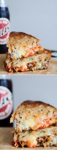 
                    
                        Mini Meatball Grilled Cheese I howsweeteats.com
                    
                