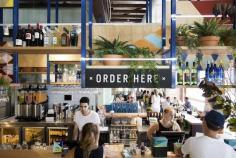 
                    
                        Fonda Hawthorn — Melbourne #signage
                    
                