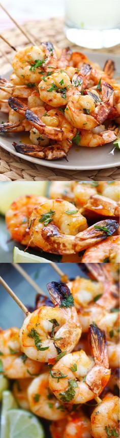 
                    
                        Honey Sriracha Shrimp Kebab – crazy delicious shrimp kebab with honey Sriracha butter. Thread shrimp on skewers and grill, so easy!! | rasamalaysia.com
                    
                