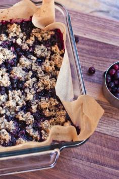 
                    
                        Wild Blueberry Crumble (vegan & gluten-free) / Wholesome Foodie ♥
                    
                