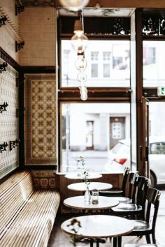 
                    
                        Fleischerei Cafe - photo by Daniel Faro 1
                    
                