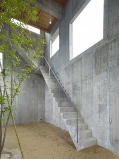 
                    
                        House in Yagi by Suppose Design Office / Photo by Toshiyuki Yano | www.yellowtrace.c...
                    
                