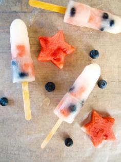 Easy Lemonade Fruit Popsicles