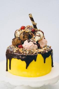21 Cakes That Should Be Illegal : Food Network UK Banana Split cake