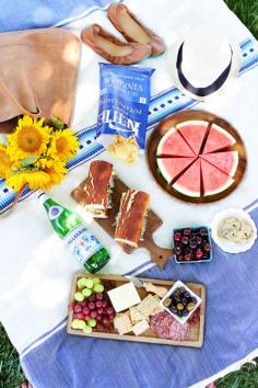 Summer Picnic Recipes and Tips