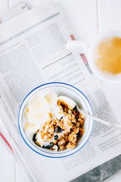 
                    
                        peanut butter, figs& almonds Granola//
                    
                
