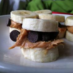 FOOD BLISS GIFT | FREEZE THEM! Banana, Peanut Butter, and Dark Chocolate Chip bites. Great for those sweet cravings.