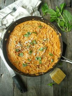roasted red pepper, goat cheese and fennel pasta / Healthy Recipe Ecstasy / @healthy