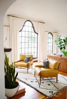 
                    
                        DIY Fireplace Makeover with True Value via A House in the Hills
                    
                