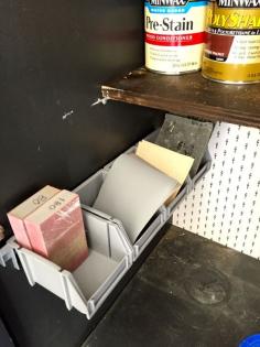 
                    
                        Garage organization tips- write the grit of sandpaper on the side- genius!
                    
                