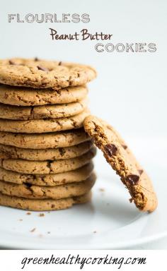 A clean Flourless Peanut Butter Cookie recipe with only 4 ingredients: Peanut Butter, Coconut Sugar, Egg, Baking Soda. They are addictive!!!