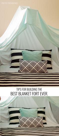 Backyard Movie Night - PrettyProvidence