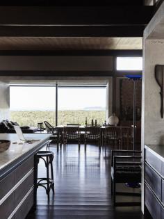 
                    
                        The incredible Byron Bay home of jewellery designer Lisa Black and family.  Photo – Eve Wilson, production – Lucy Feagins / The Design Files.
                    
                