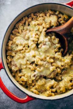 Steak and Cheddar Mac and Cheese recipe - the ultimate comfort food that goes perfectly with a glass of red wine!