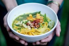 
                    
                        SUMMER THAI CURRY NOODLE BOWLS WITH HANDMADE TURMERIC NOODLES, CHICKEN, AND GREENS
                    
                
