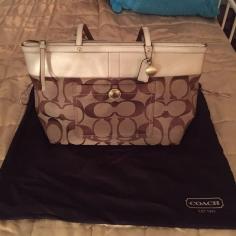 
                    
                        Shop my closet on Poshmark! My username is goldeng90. Join with code: PPDKY for a $5 credit!
                    
                