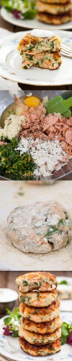 Salmon (or Tuna) Cakes with Chive and Garlic Sauce