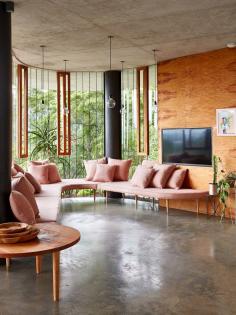 
                    
                        The incredible home of Jesse Bennett and Anne-Marie Campagnolo. Photo – Sean Fennessy.
                    
                