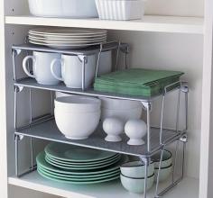 small kitchen organization
