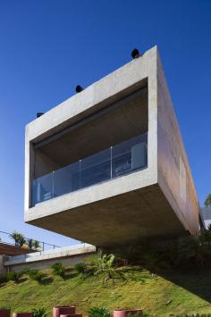 
                    
                        Bar-Pool-Gallery / BCMF Arquitetos + Fernando Maculan (MACh Arquitetos) e Paulo Pederneiras
                    
                