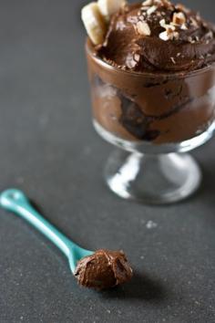 healthy dessert: chocolate, avocado and banana pudding
