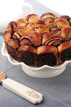 Kokosh - Jewish yeast cake from Hungary