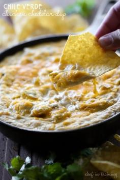 Chile Verde Chicken Cheddar Dip  #recipe #dip #gameday #tailgating #chicken #cheddar #chile #chileverde #recipe