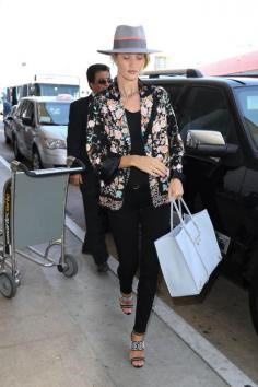 
                    
                        dailyrhw.tumblr.c...
                    
                