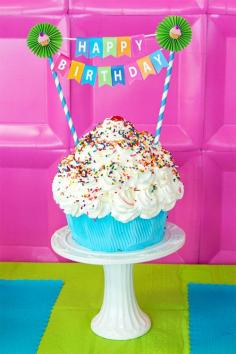 Free printable Happy Birthday cake banner or bunting decoration. Dress up any cake with this easy idea #print #decorate #cake skiptomylou.org