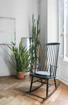 
                    
                        Nana & Pat's Art-Filled International Home
                    
                