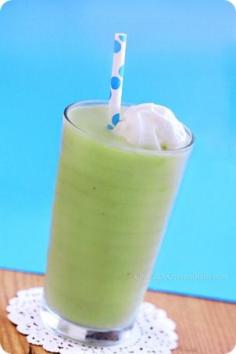 5 ingredients, secretly healthy, and tastes like a vanilla milkshake: Avocado Smoothie || Chocolate Covered Katie.