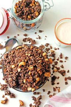 Mocha granola with cashews | Rhubarbarians